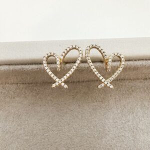 Brinco Coração Orgânico Em Zircônia Banhado A Ouro