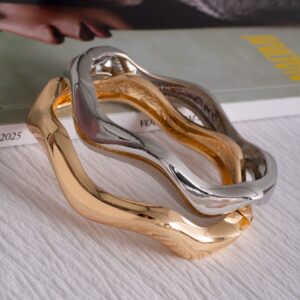 Bracelete Ondulado Orgânico Liso Banhado A Ouro