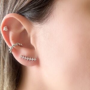Brinco Ear Cuff Cravejado Em Zircônia Banhado A Ródio